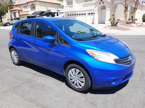 Blue 2015 Nissan Versa Note S