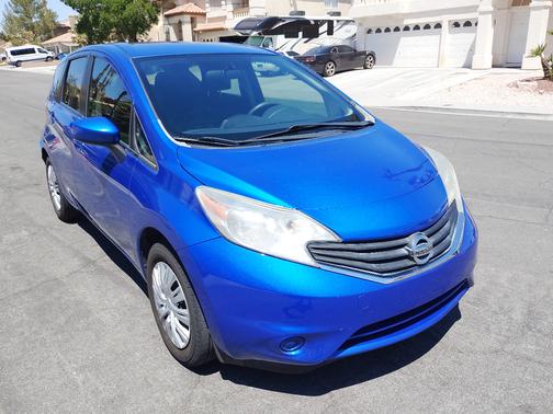 Blue 2015 Nissan Versa Note S