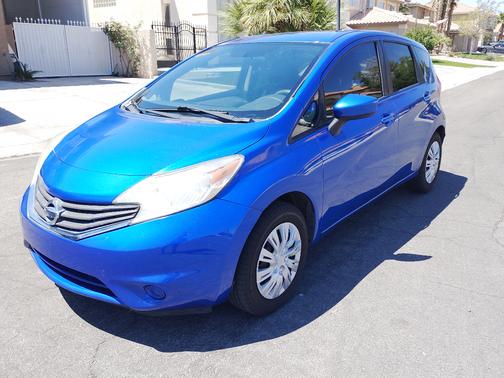Blue 2015 Nissan Versa Note S