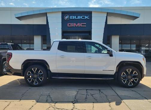2025 GMC Sierra EV Denali