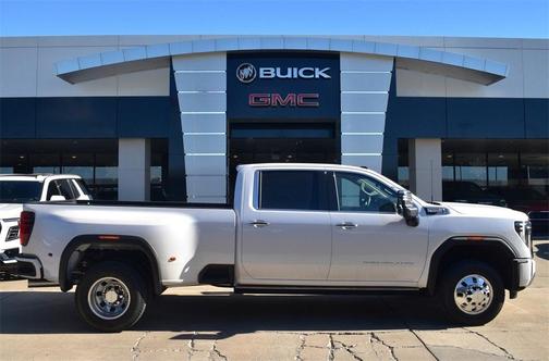 2025 GMC Sierra 3500 Denali