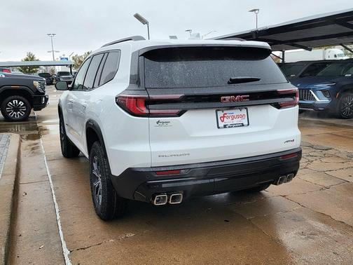 2026 GMC Acadia AT4