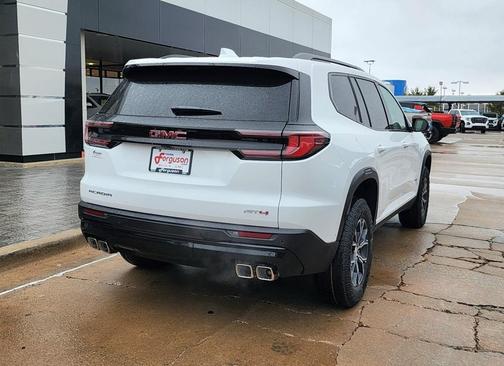 2026 GMC Acadia AT4