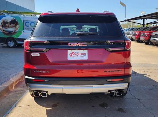 2025 GMC Acadia Elevation