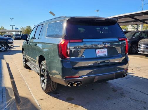 2026 GMC Yukon XL AT4