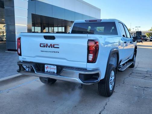 2026 GMC Sierra 2500 Pro
