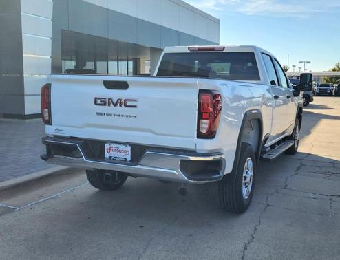 2026 GMC Sierra 2500 Pro