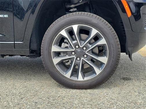 2023 Jeep Grand Cherokee 4xe Overland