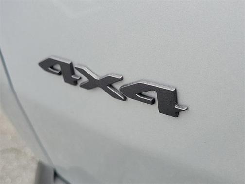 2026 Jeep Cherokee LAREDO/LIMITED