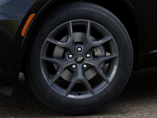 DB Black Crystal Clearcoat 2026 Dodge Durango GT Plus HEMI V8