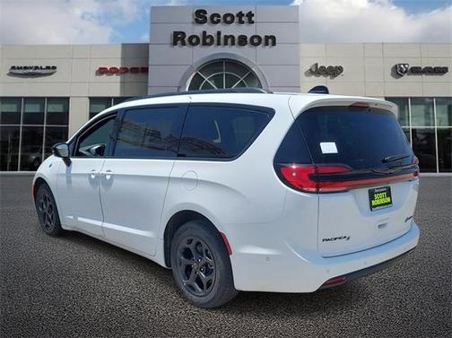 2025 Chrysler Pacifica Hybrid Select
