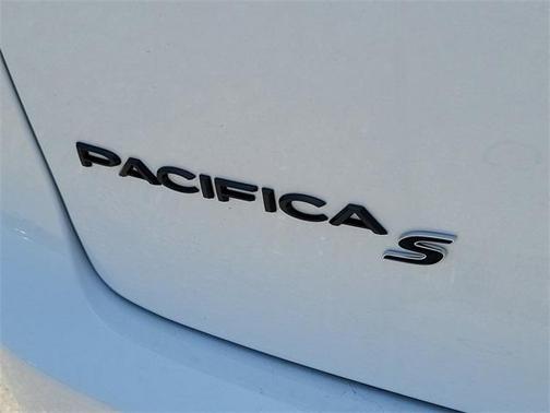 2025 Chrysler Pacifica Hybrid Select