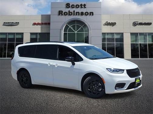2025 Chrysler Pacifica Hybrid Select