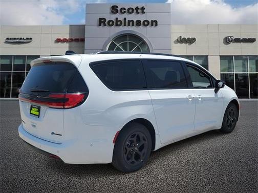 2025 Chrysler Pacifica Hybrid Select