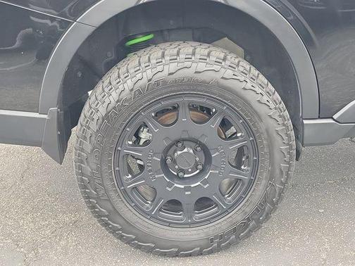Crystal Black Silica 2020 Subaru Outback Limited