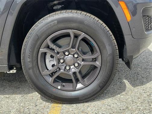 2025 Jeep Grand Cherokee 4xe Base