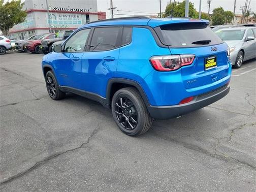 2025 Jeep Compass Latitude