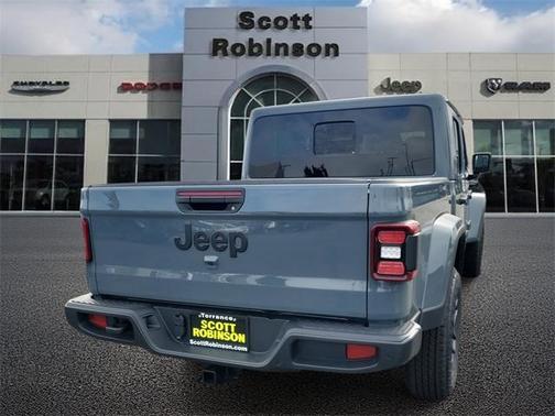 2026 Jeep Gladiator Sport