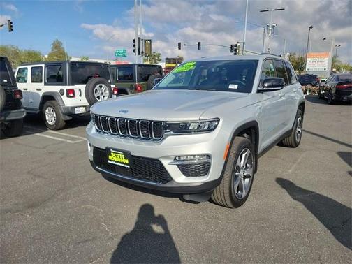 2023 Jeep Grand Cherokee 4xe Base