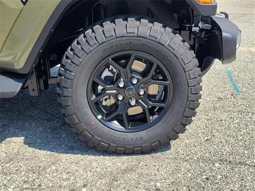 2025 Jeep Gladiator Sport