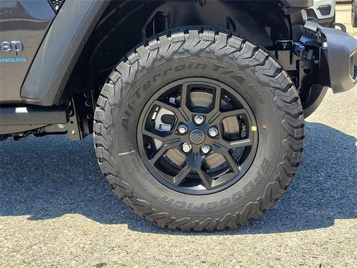 2025 Jeep Wrangler 4xe Sport