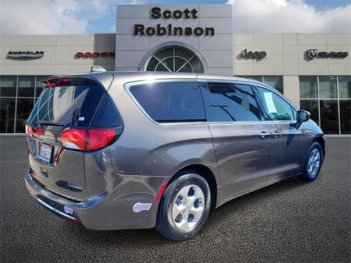 2018 Chrysler Pacifica Hybrid Touring Plus