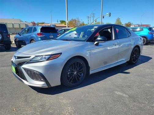 2022 Toyota Camry Hybrid XSE
