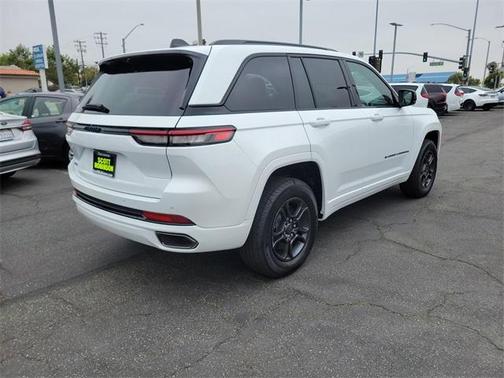 2025 Jeep Grand Cherokee 4xe Base