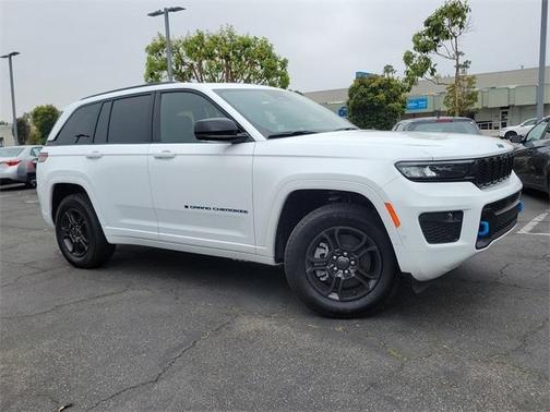 2025 Jeep Grand Cherokee 4xe Base
