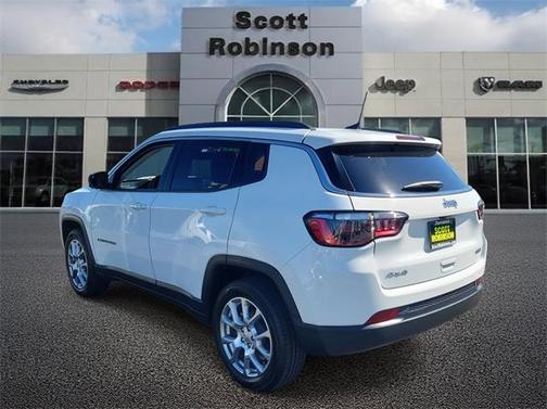 2022 Jeep Compass Latitude Lux