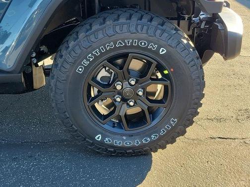 Anvil Clearcoat 2026 Jeep Gladiator Sport