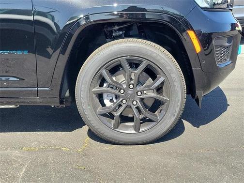 2025 Jeep Grand Cherokee 4xe Base