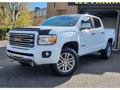 Summit White 2017 GMC Canyon SLT