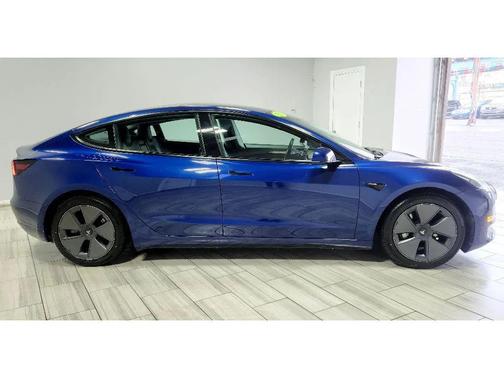 Deep Blue Metallic 2023 Tesla Model 3 Standard Range