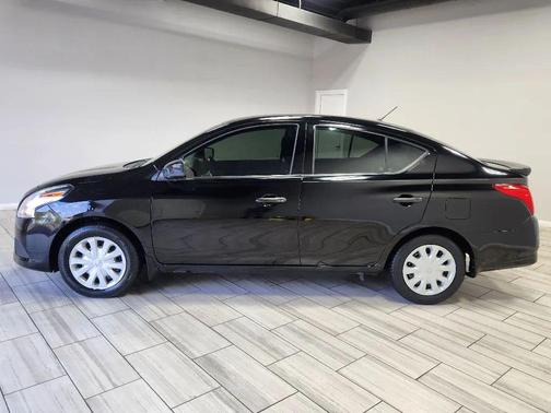 2018 Nissan Versa 1.6 S+