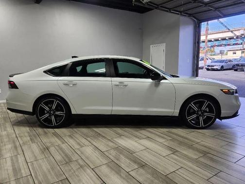 2024 Honda Accord Hybrid Base