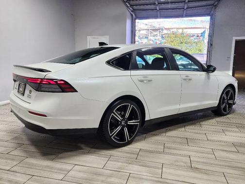 2024 Honda Accord Hybrid Base
