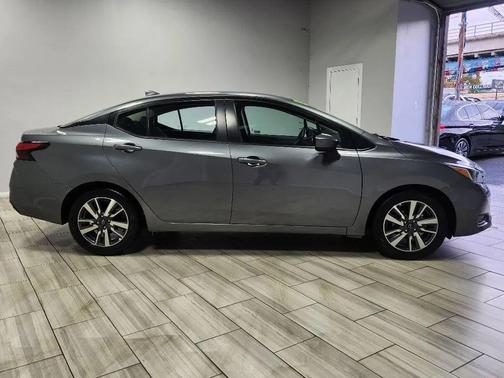 2023 Nissan Versa 1.6 SV