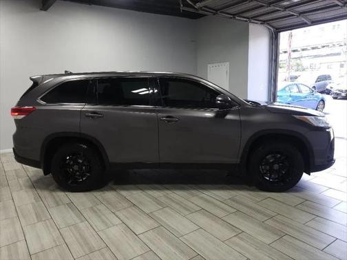 2019 Toyota Highlander LE Plus