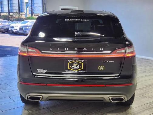 2019 Lincoln Nautilus Reserve