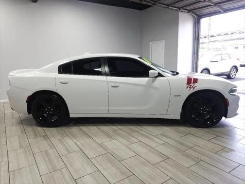 2017 Dodge Charger R/T