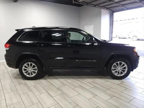 2022 Jeep Grand Cherokee Laredo