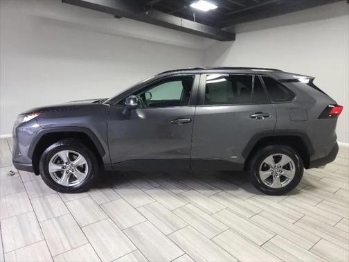 2022 Toyota RAV4 Hybrid LE
