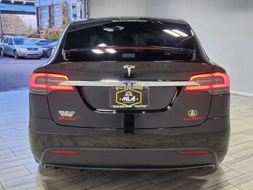 2018 Tesla Model X 75D