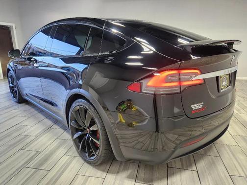 2018 Tesla Model X 75D