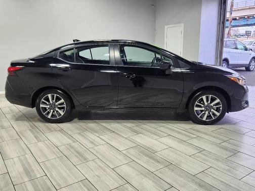 2023 Nissan Versa 1.6 SV