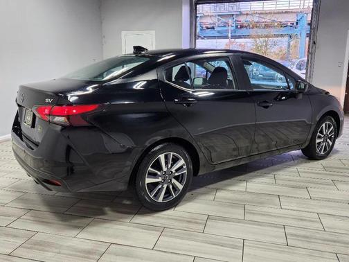 2023 Nissan Versa 1.6 SV