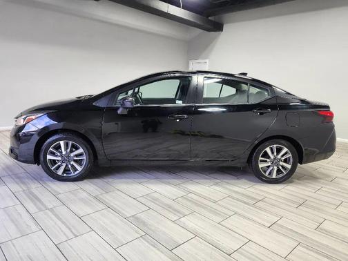 2023 Nissan Versa 1.6 SV