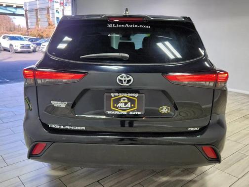 2022 Toyota Highlander L