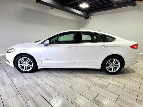 WHITE PLATINUM MET TRI-COAT 2018 Ford Fusion Hybrid SE